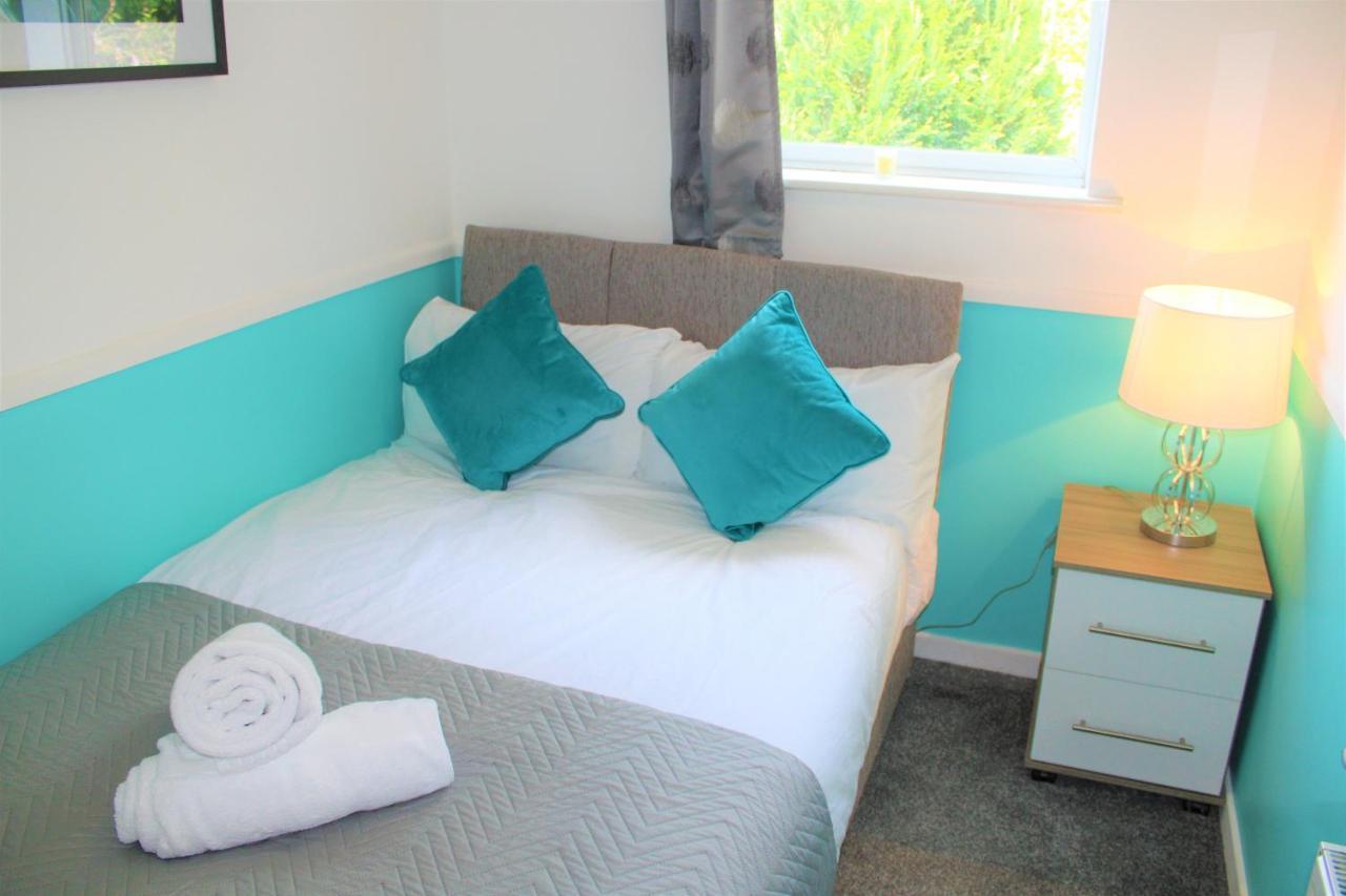 Homely And Budget Friendly 3 Bed House Sleeps 6 Free Parking! Milton Keynes Exterior photo